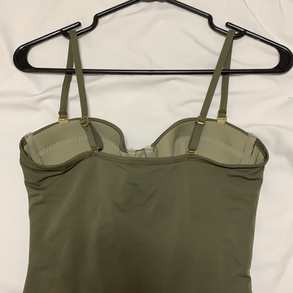 Bathing suit - Picture 4 of 6